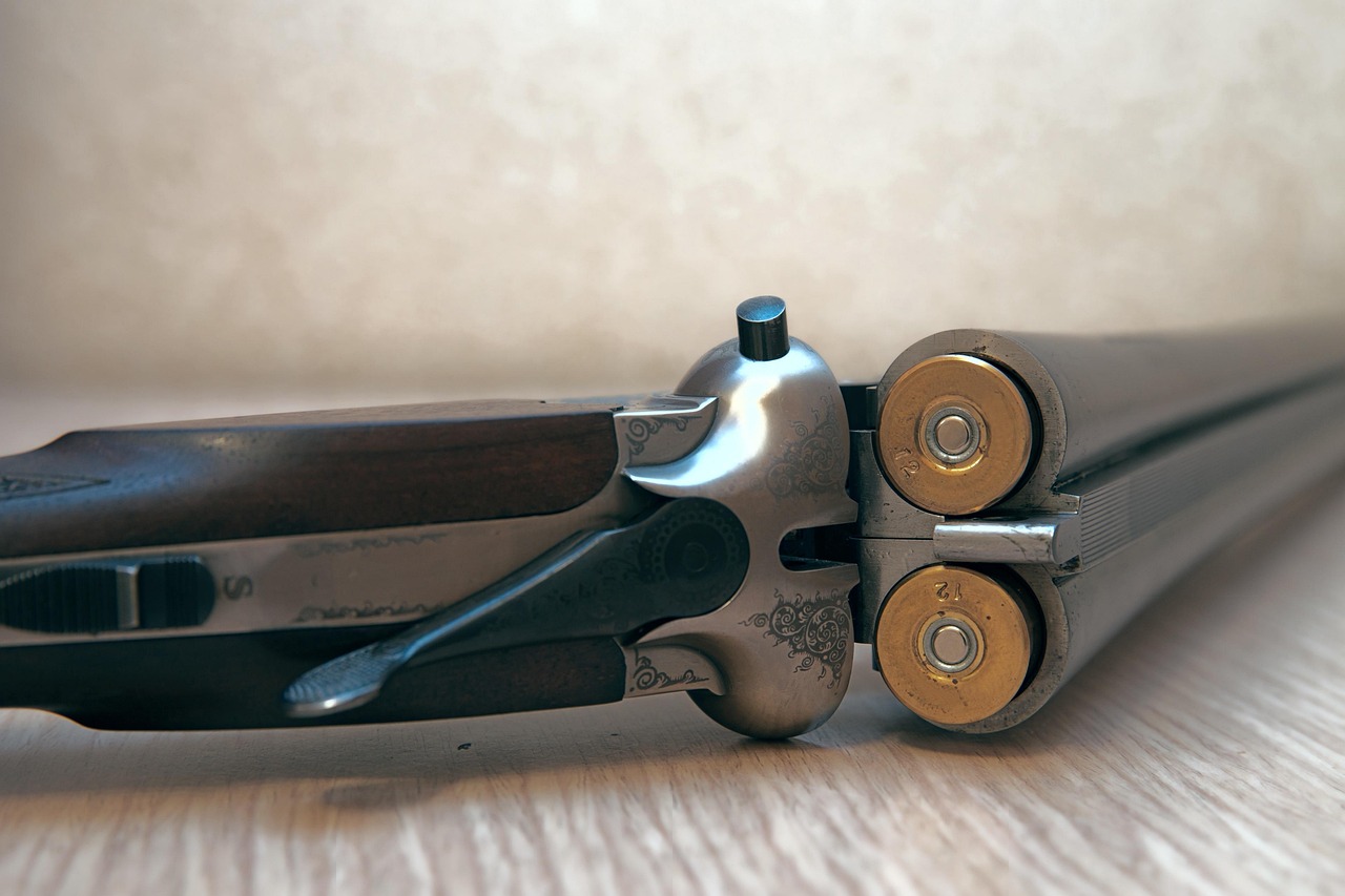 vintage-gun-6756391_1280